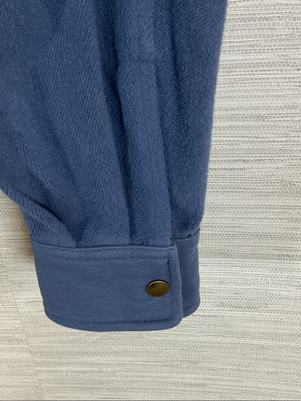 AEMI+CO Dusty Blue Oversized Hooded Mixed Media Raw Edge Curved Hem Pullover Lg - Picture 6 of 11